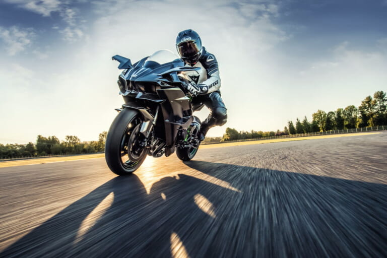 カワサキ|ニンジャH2R|北米仕様|ラムエア326馬力!! スーパーチャージドの最高峰、北米で今年も……驚異の怪物「ニンジャH2/H2R」の2026年モデルが登場