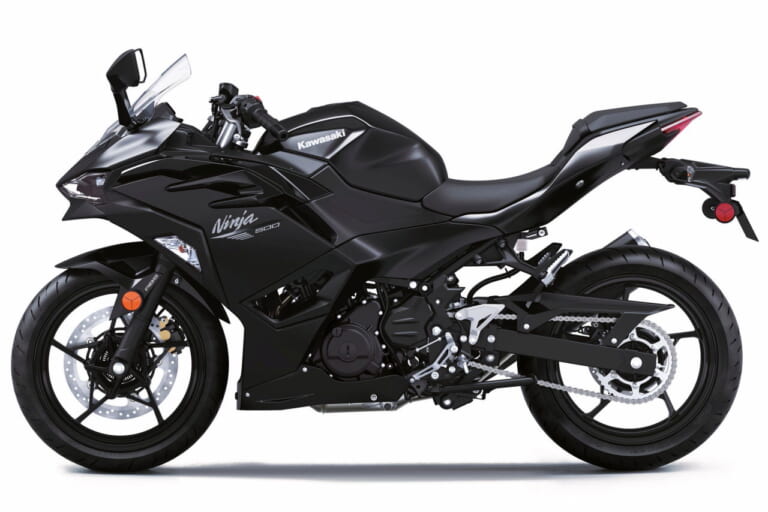 カワサキ|ニンジャ500|北米仕様|2026年モデル|カワサキグリーンに異変アリ?! 2気筒スポーツ「ニンジャ500」「ニンジャ650」の2026年モデル発表【北米】