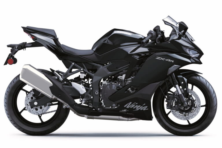 カワサキ｜ニンジャZX-4R｜北米仕様｜2026年モデル｜2026年は白×金が目玉?! カワサキ4気筒スーパースポーツ「ニンジャZX-6R」「ニンジャZX-4R」の2026年モデル発表【北米】