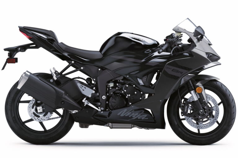 カワサキ｜ニンジャZX-6R｜北米仕様｜2026年モデル｜2026年は白×金が目玉?! カワサキ4気筒スーパースポーツ「ニンジャZX-6R」「ニンジャZX-4R」の2026年モデル発表【北米】