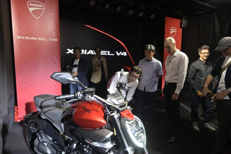 マッツ社長｜ドゥカティ新型「XDiavel V4」国内発売！V4エンジン搭載のイタリアン「キング・オブ・クルーザー」を徹底解説