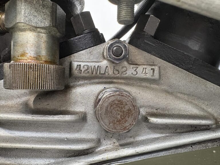 42が共通ナンバー|【元祖ミリタリーハーレー】戦中・戦後を切り開いた伝説「WLA」の魅力と歴史を徹底解説!