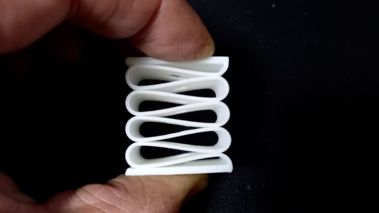 【3DプリンターDIY】ドラムブレーキが「スパッッ！」と戻るスプリングを作ってみた｜【3DプリンターDIY】ドラムブレーキが「スパッッ!」と戻るスプリングを作ってみた