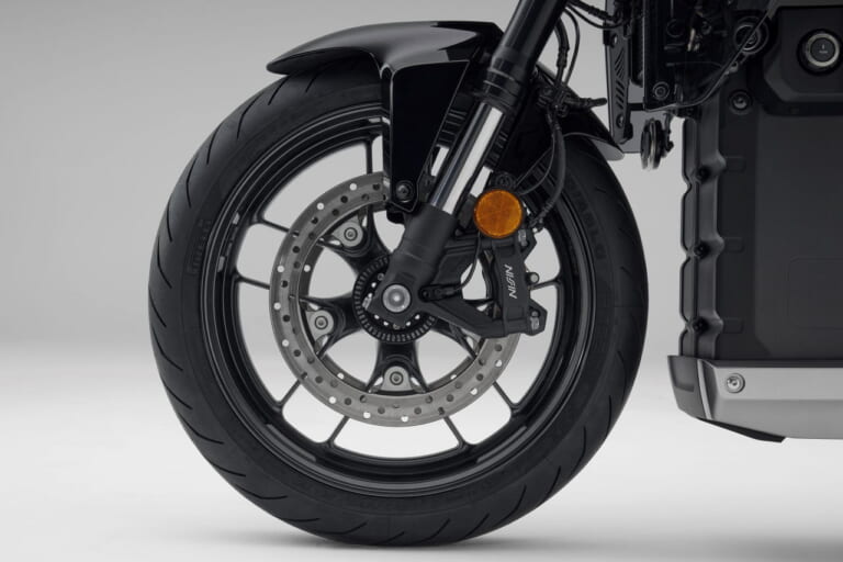 ホンダ｜WN7｜欧州仕様｜2026年モデル｜ホンダがブランニューモデル「Honda WN7」を発表！ 1000cc並みのトルクを発揮する、固定式バッテリー採用の電動ネイキッド