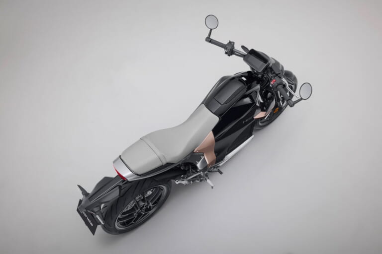 ホンダ｜WN7｜欧州仕様｜2026年モデル｜ホンダがブランニューモデル「Honda WN7」を発表！ 1000cc並みのトルクを発揮する、固定式バッテリー採用の電動ネイキッド