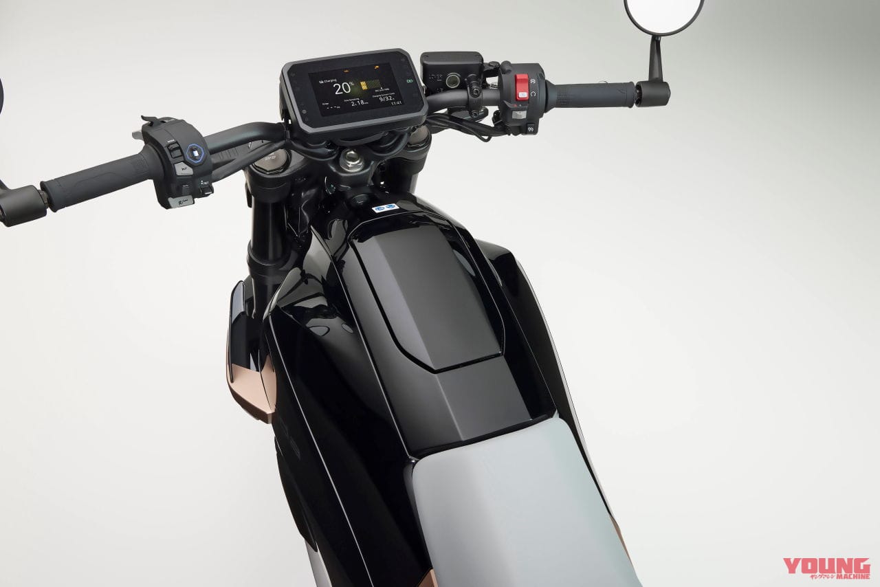 |ホンダがブランニューモデル「Honda WN7」を発表! 1000cc並みのトルクを発揮する、固定式バッテリー採用の電動ネイキッド