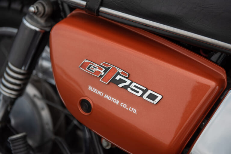 ハイパワーネイキッド|スズキGT750「水牛」はなぜ欧米で人気?世界初の”全水冷”ナナハンが今も愛される理由
