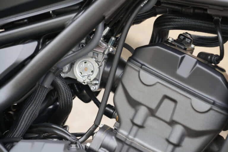 シュアラスターLOOPパワーショット×ホンダ・レブル250｜シュアラスターLOOPパワーショット「ザ・体感!!」ホンダ レブル250編