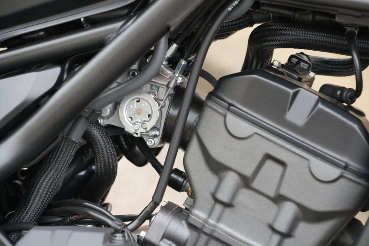シュアラスターLOOPパワーショット×ホンダ・レブル250｜シュアラスターLOOPパワーショット「ザ・体感!!」ホンダ レブル250編