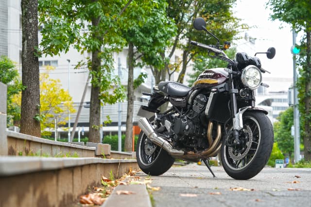 シュアラスターLOOPパワーショット×カワサキ・Z900RS｜シュアラスターLOOPパワーショット「ザ・体感!!」カワサキ・Z900RS編