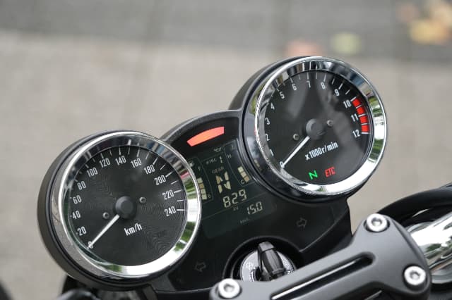 シュアラスターLOOPパワーショット×カワサキ・Z900RS｜シュアラスターLOOPパワーショット「ザ・体感!!」カワサキ・Z900RS編