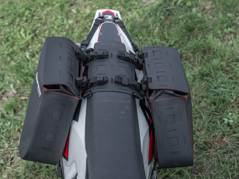 ブリザード 2 サドルバッグ｜【ENDURISTAN】次世代サドルバッグ「ブリザード２サドルバッグ」販売開始