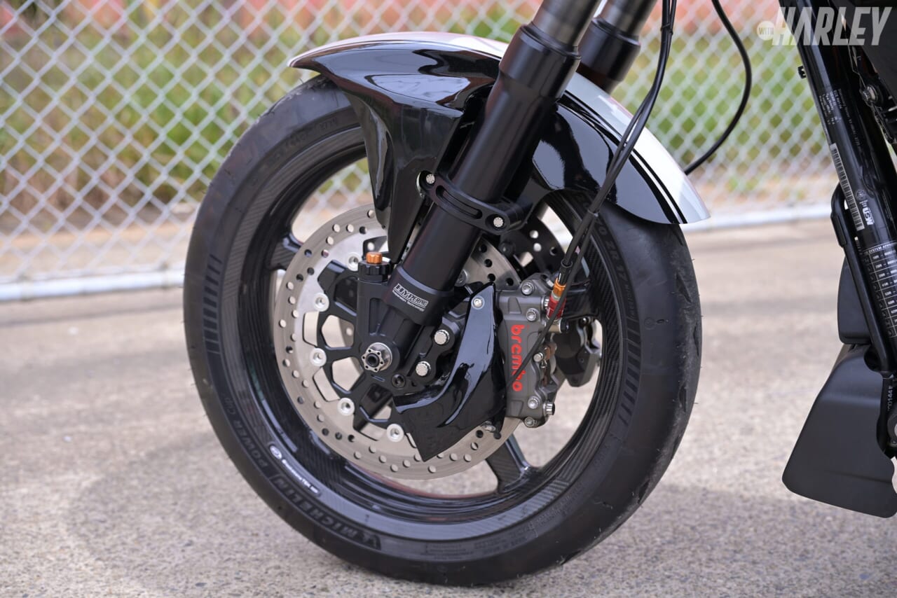 ハーレーダビッドソン|ROADGLIDE T-MAN 143 PRO STREET HRD PERFORMANCE|フロント周り|2343ccで170HPオーバー!バケモノマシン「ロードグライド143」試乗レポート
