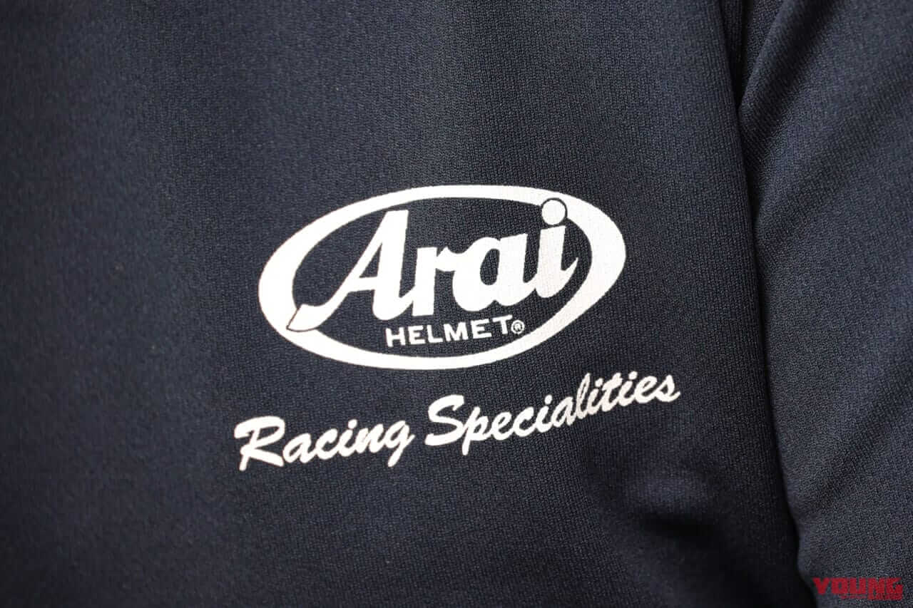 レーシングサービスの作業風景|「とにかく乾かす!」「汗と皮脂が生地を痛める」ヘルメットの日常メンテナンスについてアライレーシングサービスに聞く【残暑も油断大敵】