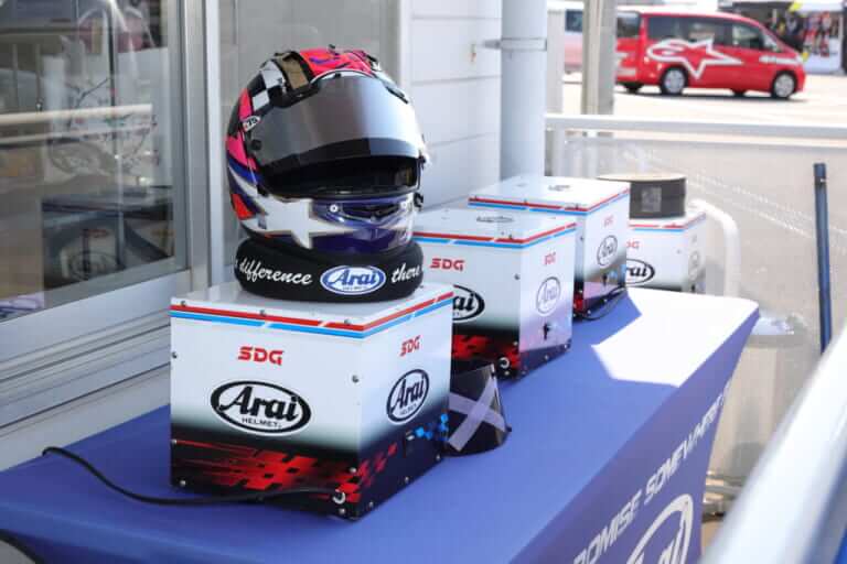 メンテナンス術|「とにかく乾かす!」「汗と皮脂が生地を痛める」ヘルメットの日常メンテナンスについてアライレーシングサービスに聞く【残暑も油断大敵】