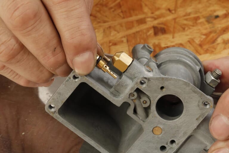 ラビット｜S-211A｜キャブレター｜燃調キット｜キースター｜[旧車バイクメンテDIY] 富士重工製ラビット：戦後に独自の発展を遂げた国産スクーターのキャブメンテに挑む