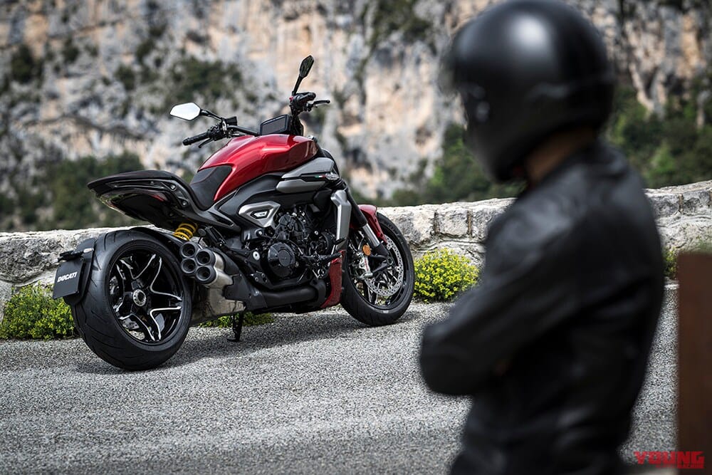 |ドゥカティ新型「XDiavel V4」国内発売!V4エンジン搭載のイタリアン「キング・オブ・クルーザー」を徹底解説