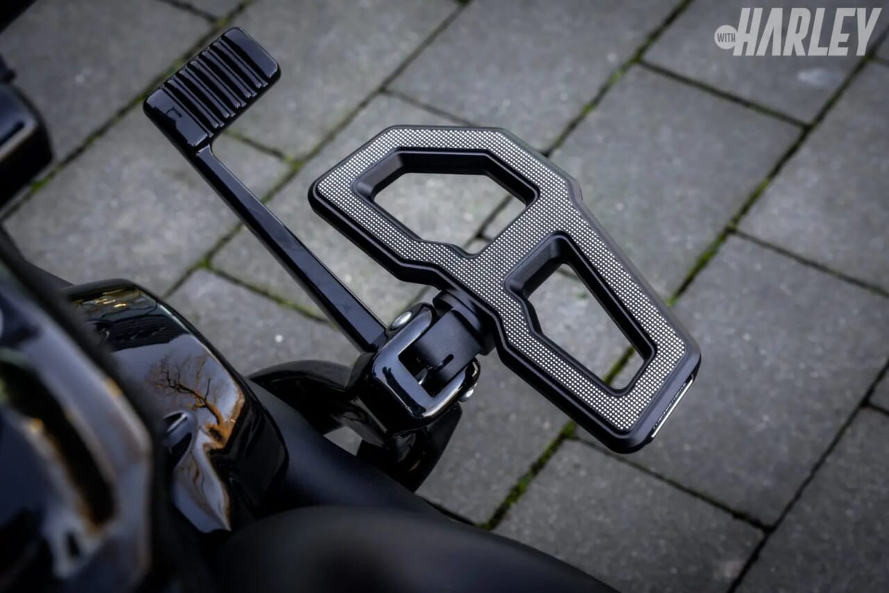 |見ているだけでワクワクする最新ハーレーカスタムパーツ〈スズキ&アソシエイツ〉