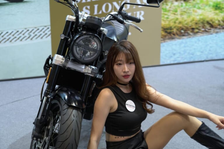 台湾モーターサイクルショー2025｜台湾も昭和レトロが人気?! スズキのスクーター「SUI」など出展の台湾モーターサイクルショー　レポートをお届け！