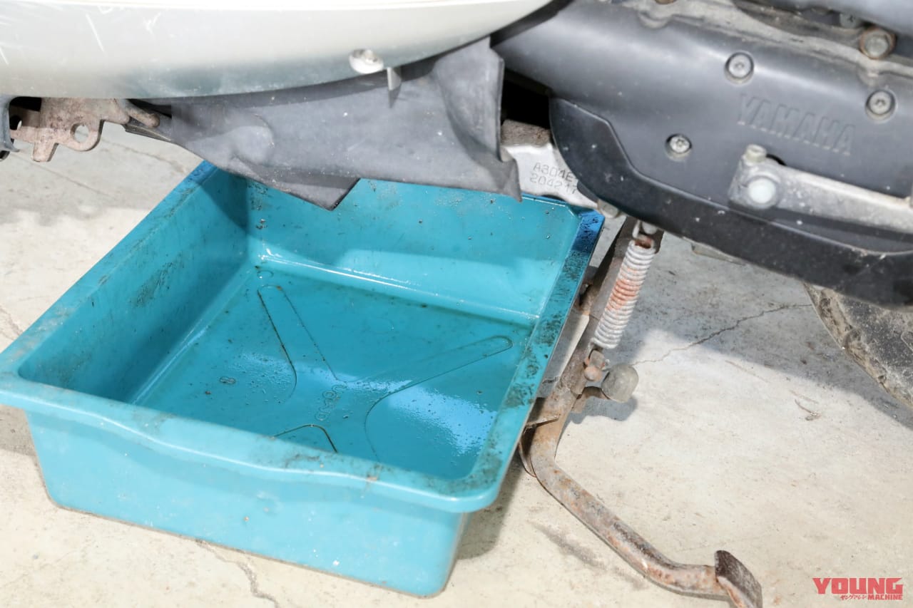 |【自分でできる】原付バイクのオイル交換|費用を抑えるやり方と手順、頻度を徹底ガイド