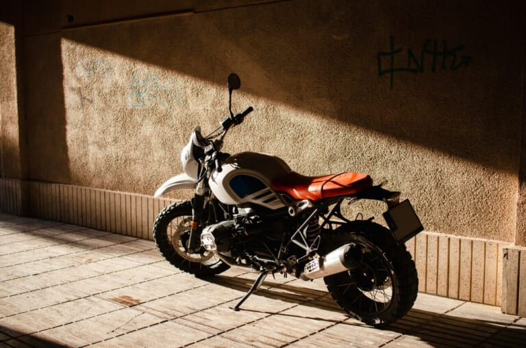 防水／防風／盗難対策もOK! Barrichelloバイクカバー3LがコスパGOOD