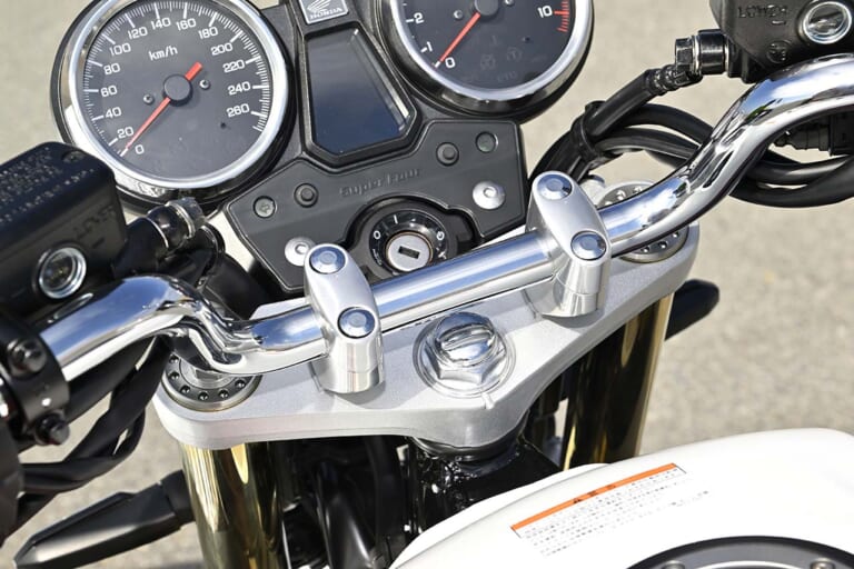 ホンダ|CB1300スーパーフォアSP ファイナルエディション|試乗インプレッション|惜別のBIG-1──ホンダ「CB1300スーパーフォアSP ファイナルエディション」にロマンを感じろ!【試乗インプレッション】