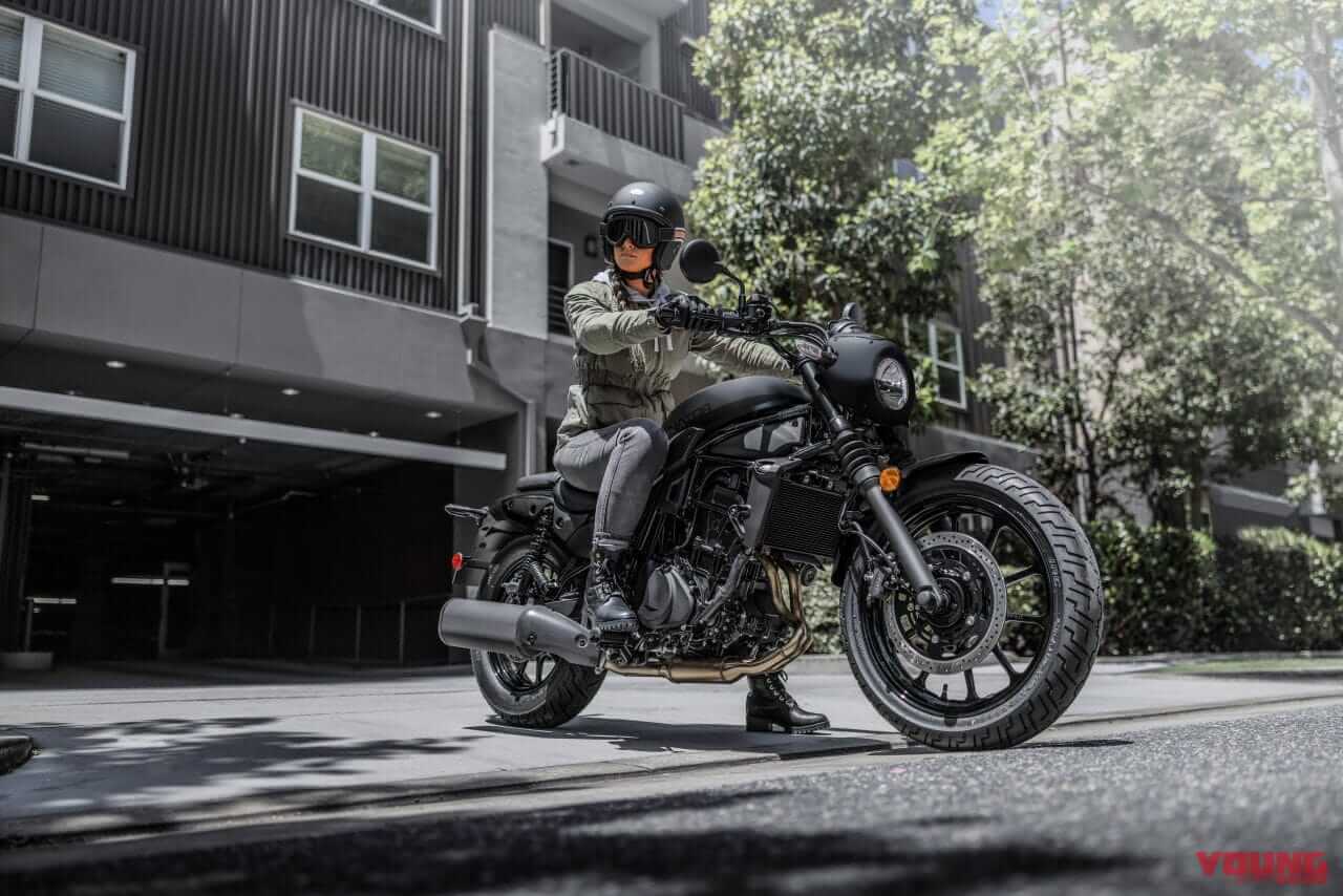 カワサキ｜エリミネーター500｜欧州仕様｜2026年モデル｜カワサキ「エリミネーター500」にレッド×ブラック登場！ エボニーとSEは従来色を継続【海外】