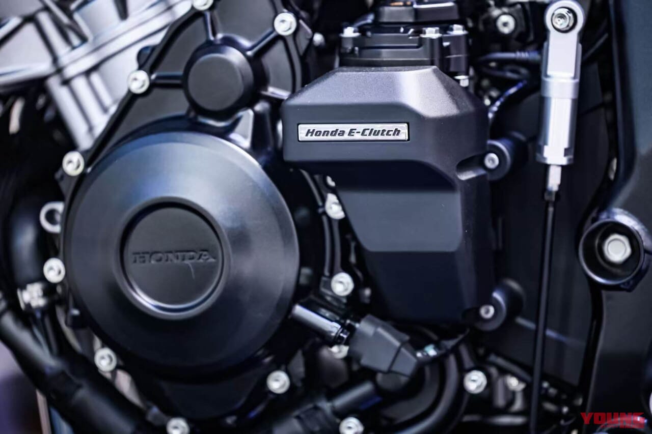 ｜ホンダ新型「CB500スーパーフォア」重慶ショーで登場! 俺たちの「CB400スーパーフォア」も帰ってくる!!