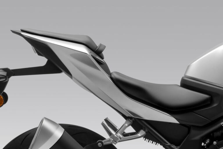 ホンダ|CBR500Rフォア|中国仕様|2026年モデル|ホンダの4気筒400ccフルカウルスポーツが30年ぶりに復活へ!! 新型「CBR500R FOUR」重慶ショー登場で国内仕様「CBR400R FOUR」もカウントダウンか