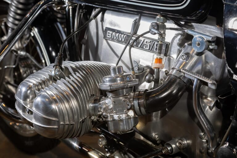 BMW Motorrad｜R75/6｜キャブレター｜正規ディーラーだからこそ対応したい、伝えたい。往年の名車も販売、修理対応する光岡自動車