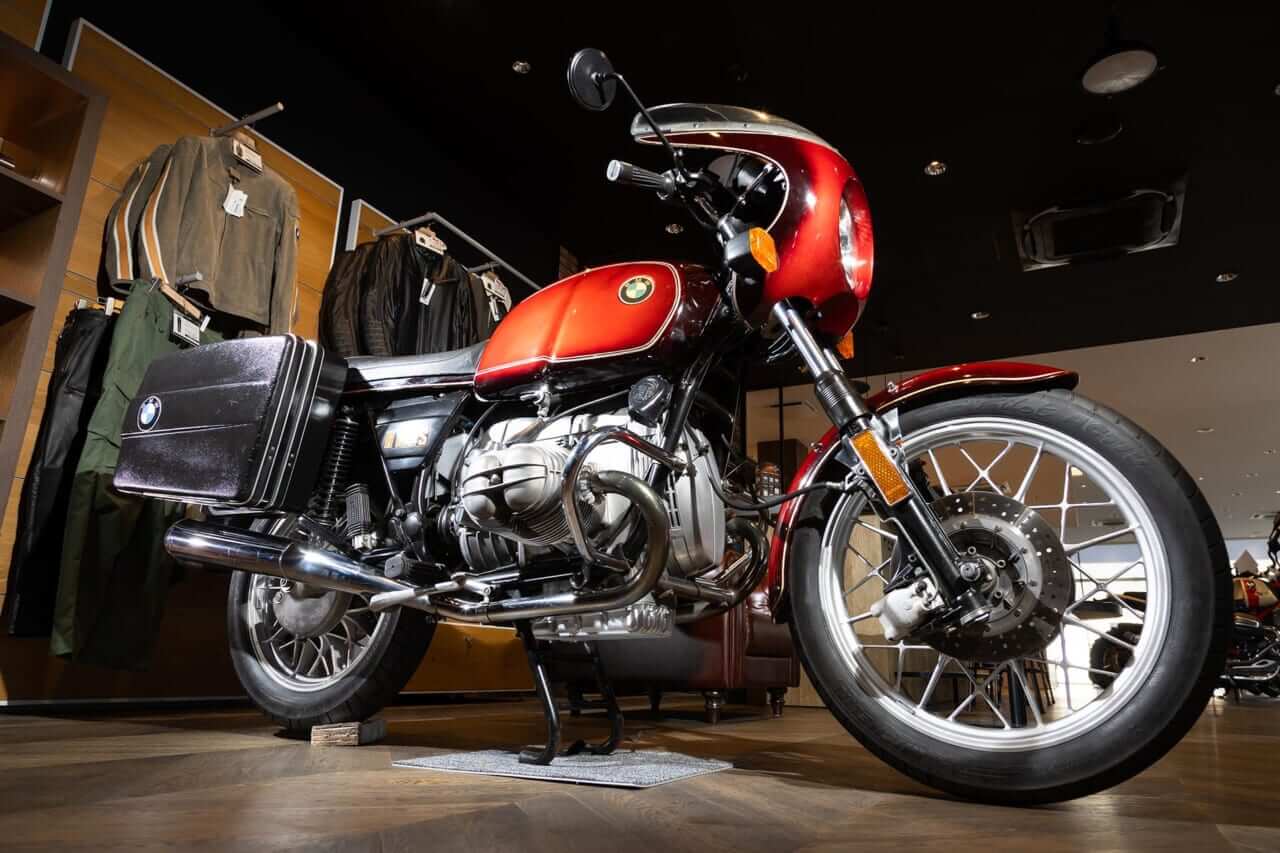 BMW Motorrad｜R100S｜正規ディーラーだからこそ対応したい、伝えたい。往年の名車も販売、修理対応する光岡自動車
