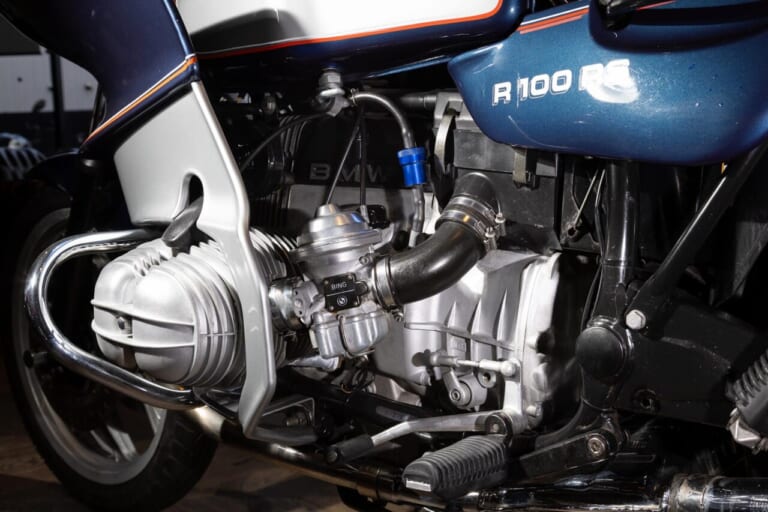 BMW Motorrad｜R100RS｜キャブ｜正規ディーラーだからこそ対応したい、伝えたい。往年の名車も販売、修理対応する光岡自動車