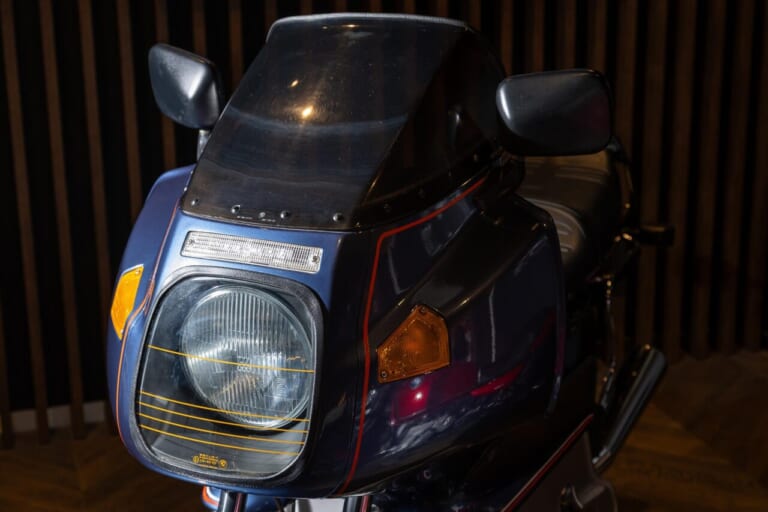 BMW Motorrad｜R100RS｜カウル｜正規ディーラーだからこそ対応したい、伝えたい。往年の名車も販売、修理対応する光岡自動車