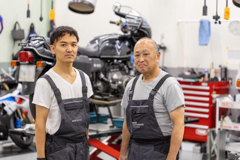 BMW Motorrad｜R80｜山口さんと石本さん｜正規ディーラーだからこそ対応したい、伝えたい。往年の名車も販売、修理対応する光岡自動車