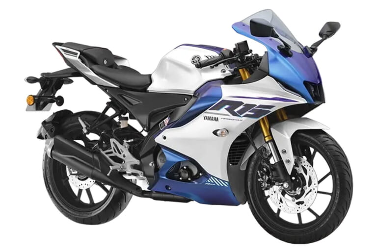 ヤマハ｜YZF-R15｜インド仕様｜2025年のヤマハ「R15 V4」にマジョーラカラー！ ブルー変更、ブラック追加も【海外】