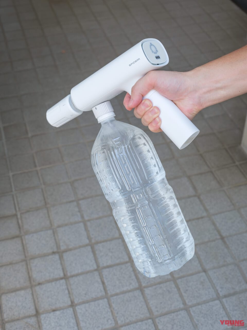 準備わずか1分! 業界最小/最軽量の「ポケッタブル高圧洗浄機」にオシャレな"マットホワイト"が追加|準備わずか1分! 業界最小/最軽量の「ポケッタブル高圧洗浄機」にオシャレな”マットホワイト”が追加