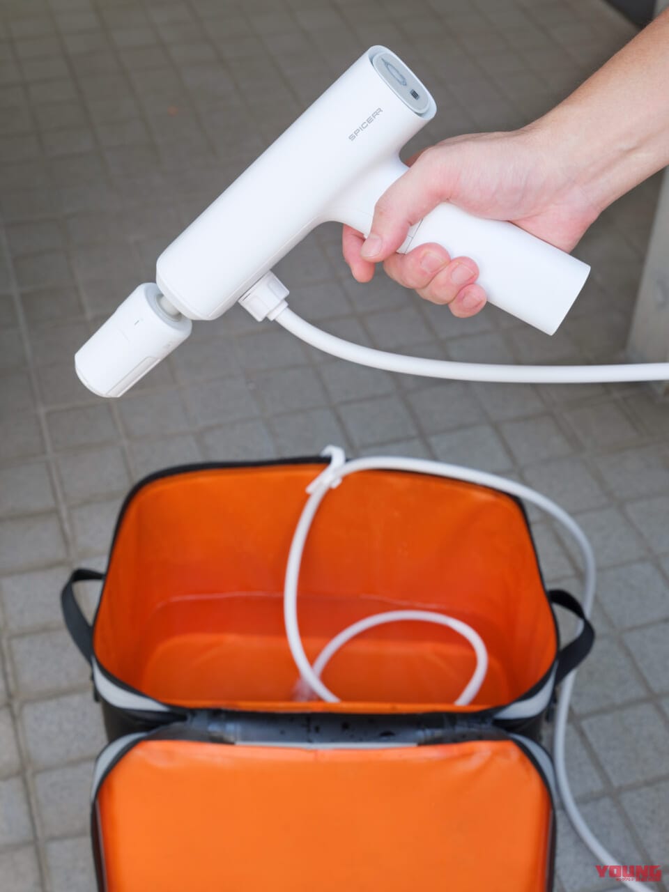 準備わずか1分! 業界最小/最軽量の「ポケッタブル高圧洗浄機」にオシャレな"マットホワイト"が追加|準備わずか1分! 業界最小/最軽量の「ポケッタブル高圧洗浄機」にオシャレな”マットホワイト”が追加