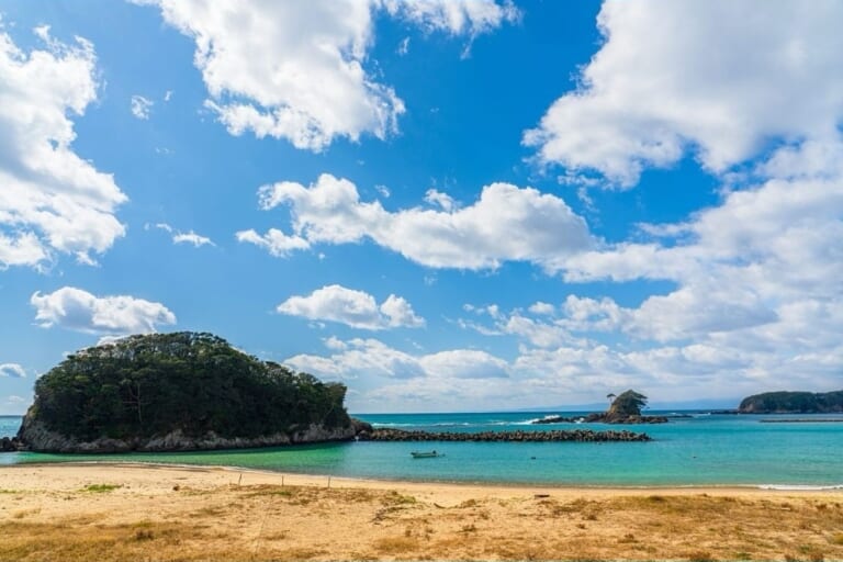 ツーリングの疲れに効く! 絶景と癒しの楽園、伊勢志摩に「絶景バレルサウナ付き民泊」が爆誕|ツーリングの疲れに効く! 絶景と癒しの楽園、伊勢志摩に「絶景バレルサウナ付き民泊」が爆誕