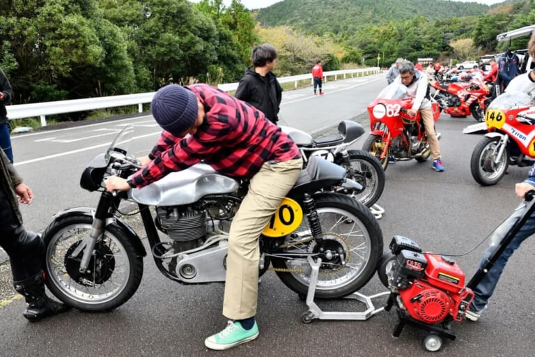 伊勢志摩スカイラインを完全貸切で原付もレーサーもOK! レジェンド八代俊二と走る夢の走行撮影会が開催決定|伊勢志摩スカイラインを完全貸切で原付もレーサーもOK! レジェンド八代俊二と走る夢の走行撮影会が開催決定