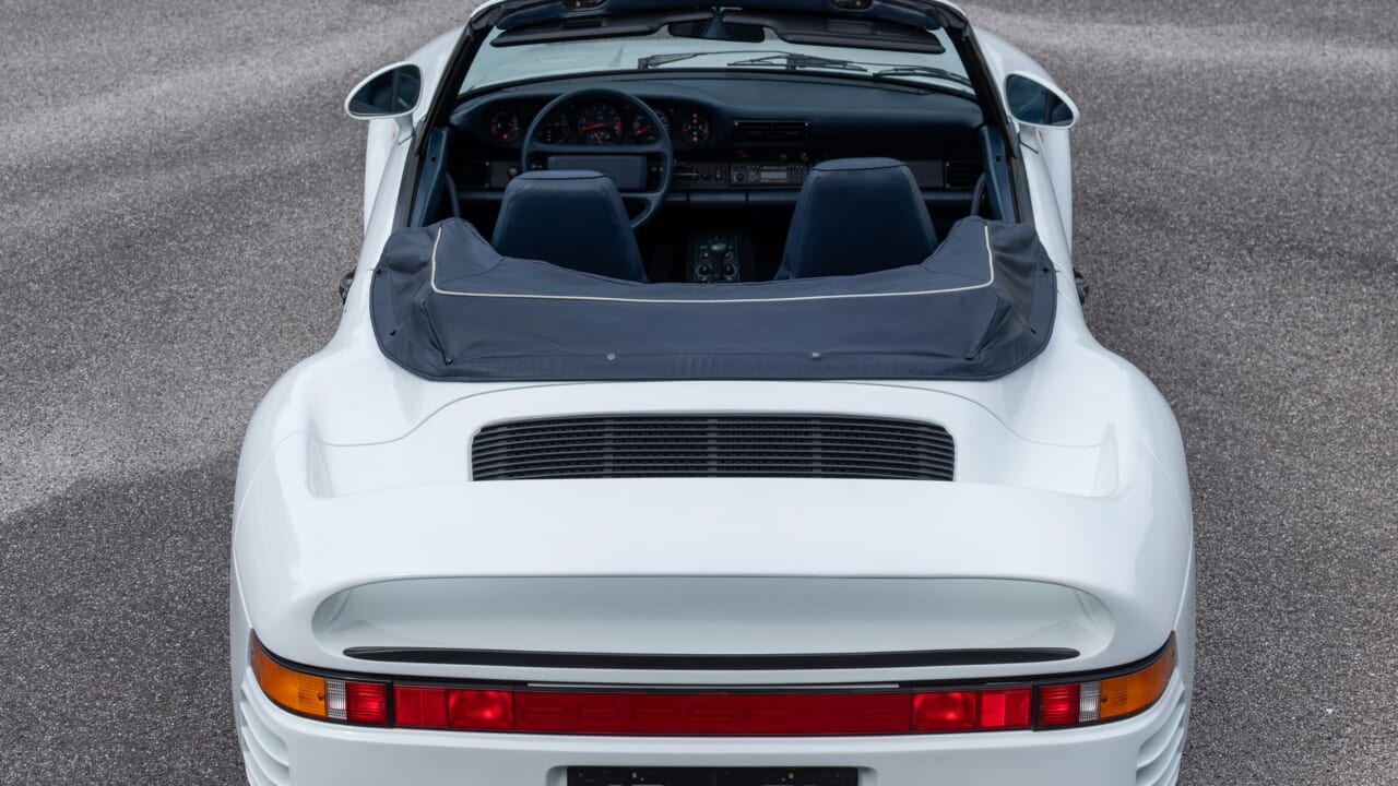 世界で唯一？ 事故車のポルシェ959が2億円超えの「幻のスピードスター」として蘇るまで
