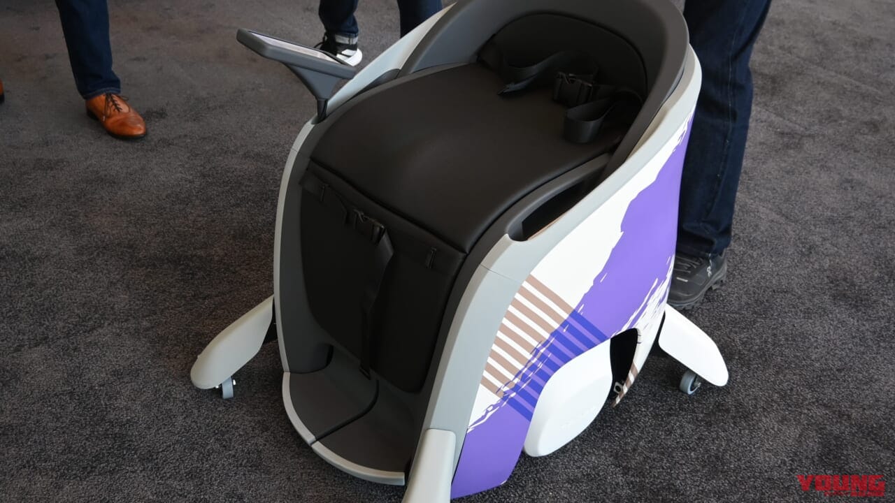 ｜ まるでSFの世界?! ホンダの未来型モビリティ「UNI-ONE」に試乗 | 本当に歩くように移動できたのか
