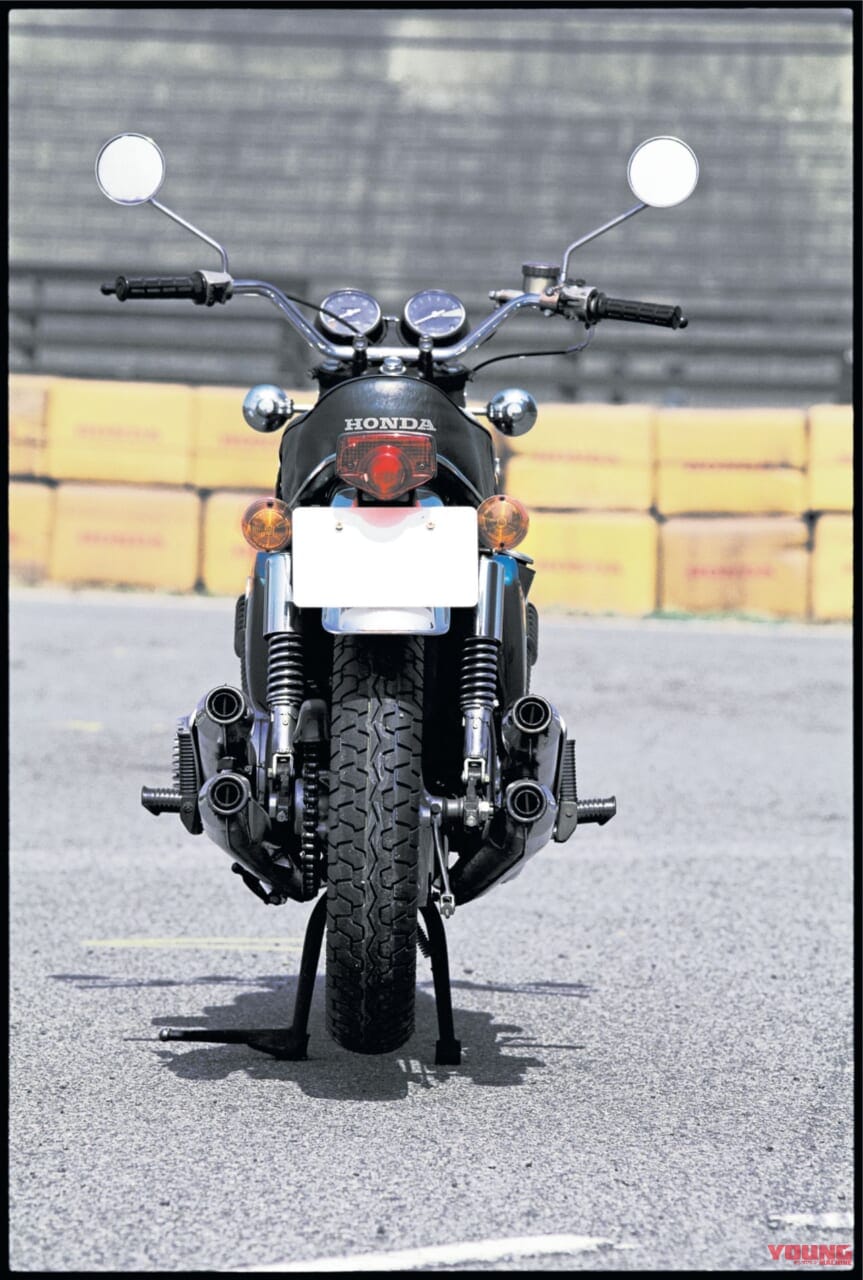 HONDA DREAM CB750FOUR｜2輪の歴史を塗り替えた量産車初の並列4気筒車：ホンダDREAM CB750FOUR【1969～1977】