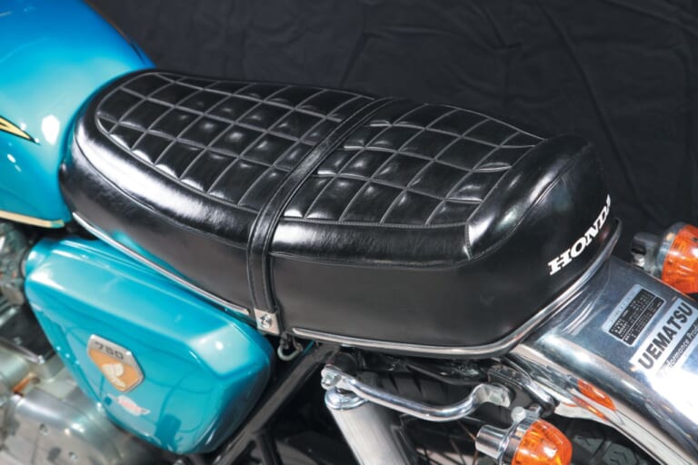 HONDA DREAM CB750FOUR｜2輪の歴史を塗り替えた量産車初の並列4気筒車：ホンダDREAM CB750FOUR【1969～1977】