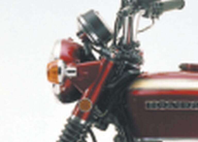 HONDA DREAM CB750FOUR｜改良を重ねながら派生機種を展開：ホンダDREAM CB750FOUR【1969～1977】の系譜