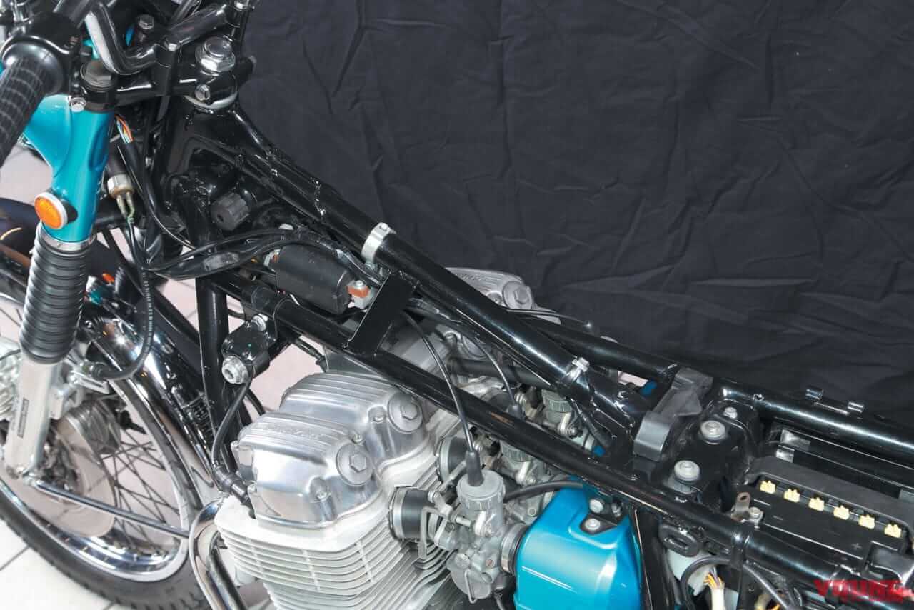 |以後の並列4気筒車とは異なる独創性:ホンダDREAM CB750FOUR【1969~1977】各部解説