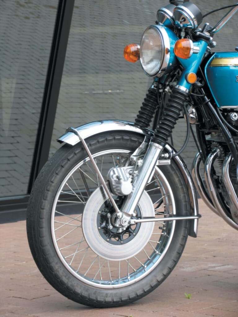 HONDA DREAM CB750FOUR｜以後の並列4気筒車とは異なる独創性：ホンダDREAM CB750FOUR【1969～1977】各部解説
