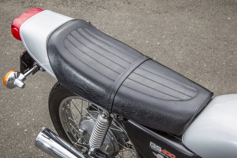 SUZUKI GS400｜時代の転換点に生まれた同社初の4ストツイン：スズキGS400【1976～1980】