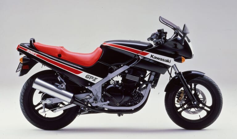1986 KAWASAKI GPZ400S|世代別に解説! 国産4社の400cc4ストツインの系譜【HAWK-II/GS400/Z400/XS400etc】