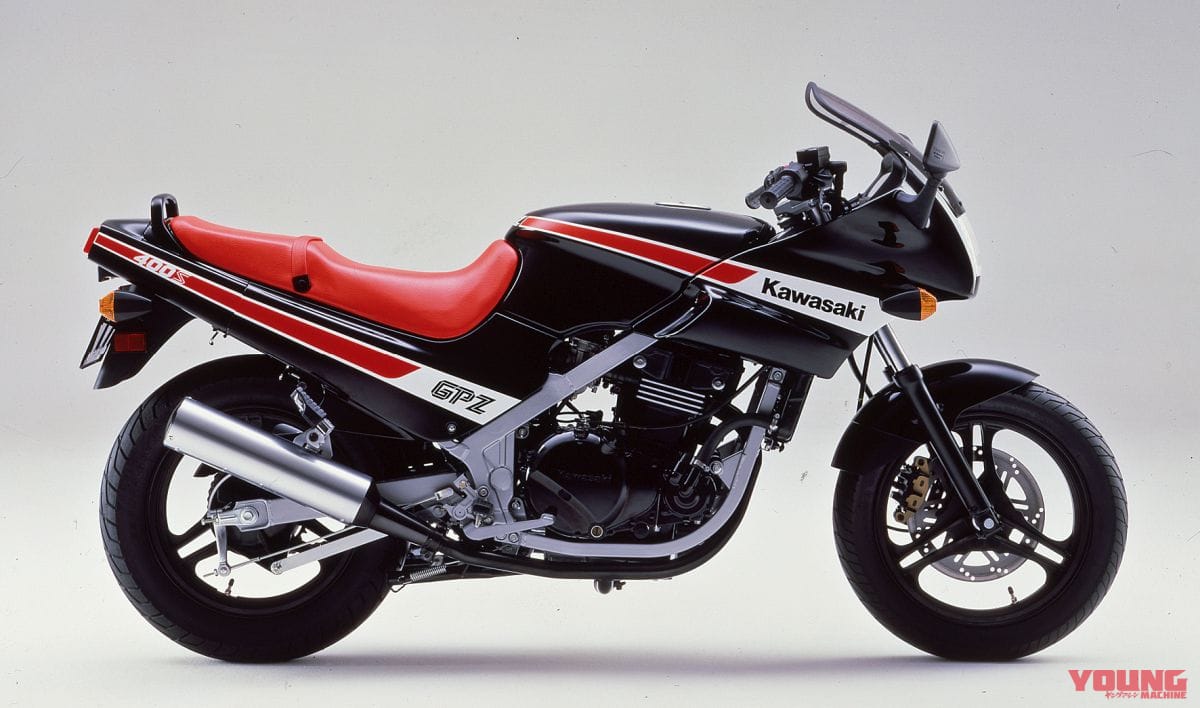 1986 KAWASAKI GPZ400S｜世代別に解説! 国産4社の400cc4ストツインの系譜【HAWK-II/GS400/Z400/XS400etc】