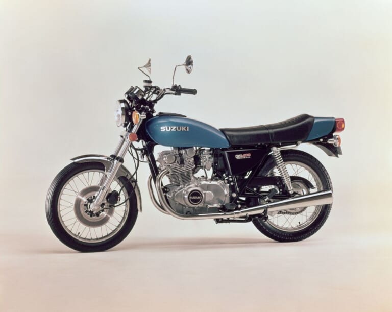 1976 SUZUKI GS400(1型)|意外に短命だった2バルブGS:スズキGS400【1976~1980】の系譜